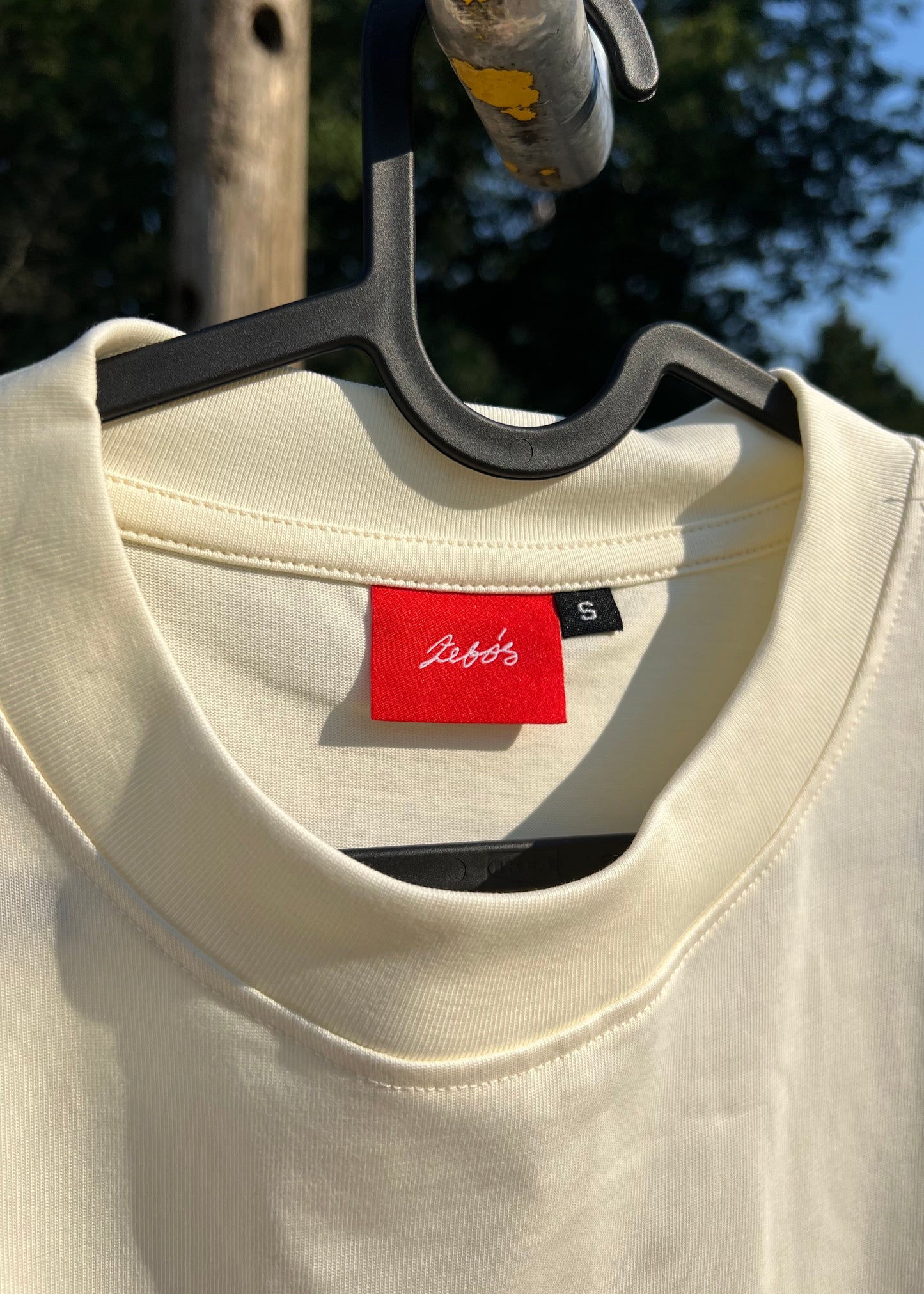 Boxy tshirt, oversized tshirt, drop shoulder, organic cotton, cotton, heavy weight tshirt, breathable tshirt, streetwear tshirt, streetwear, street fashion, drmers club, screen print, screen printing, vancouver brand, clothing brand, high street fashion, necktag
